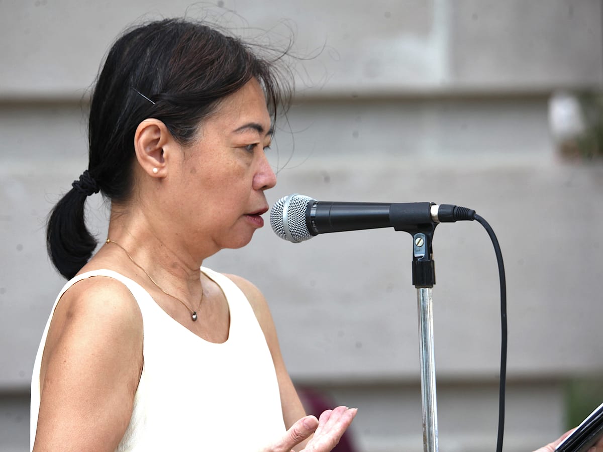 Memorial vigil in downtown Bloomington marks Hiroshima, Nagasaki nuclear bombings by U.S.