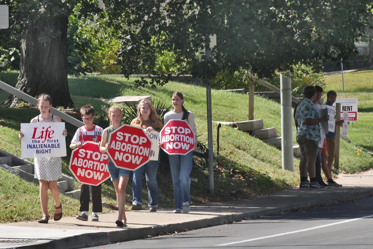 Life Chain demonstration against abortion gives Bloomington annual test of its ‘digital divide’