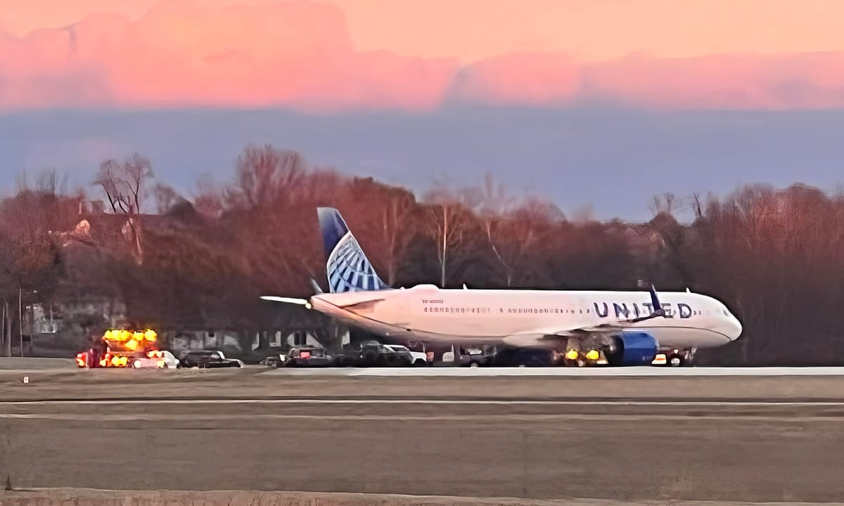 After Peach Bowl win, IU football team lands safely, then has minor taxiway incident