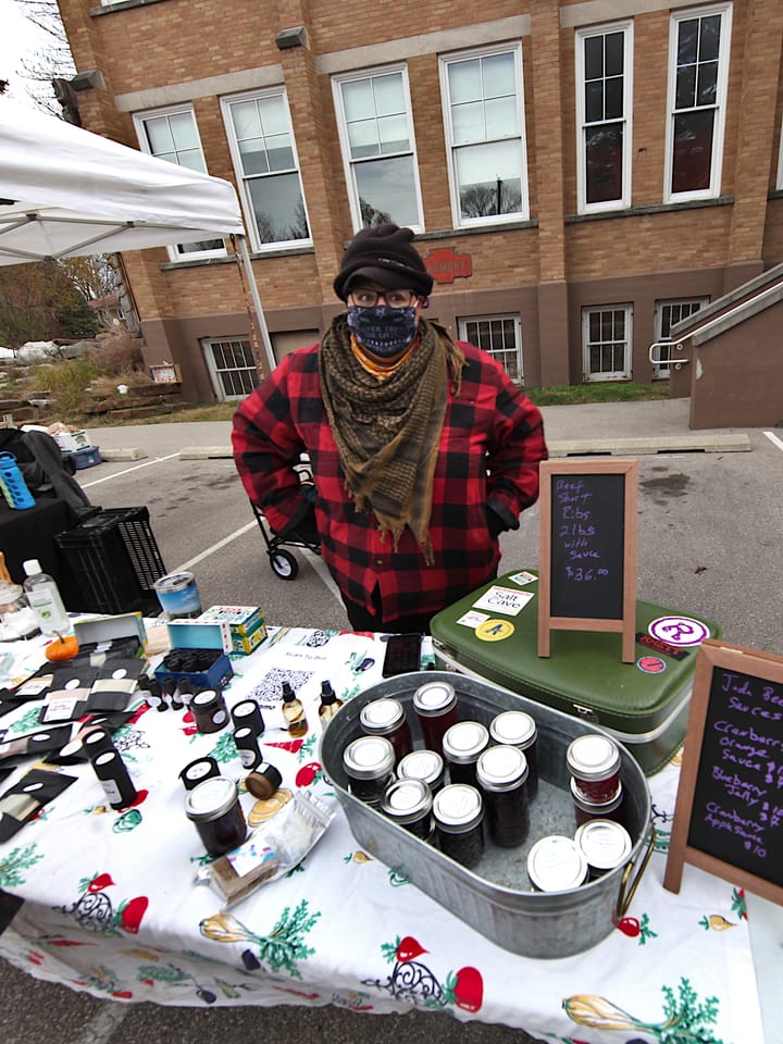 People’s Market notebook: Pumpkin pie is in drag!