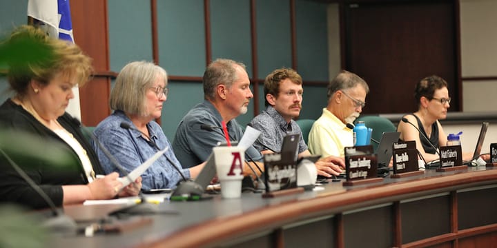 Bloomington’s municipal workers turn out for city council meeting, labor negotiations continue