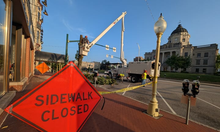 Kirkwood Avenue & Walnut Street